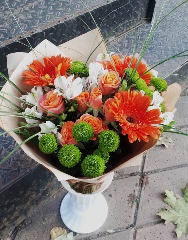 Букет цветов из: Герберы, Хризантемы, Альстромерии и Розы в Люберцах