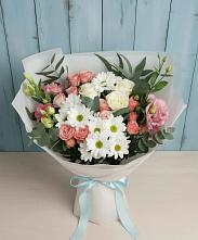 Букет цветов из:  Розы, Лизиантусы и Хризантемы в Люберцах