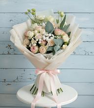 Букет цветов из:  Розы и Лизиантусы в Люберцах