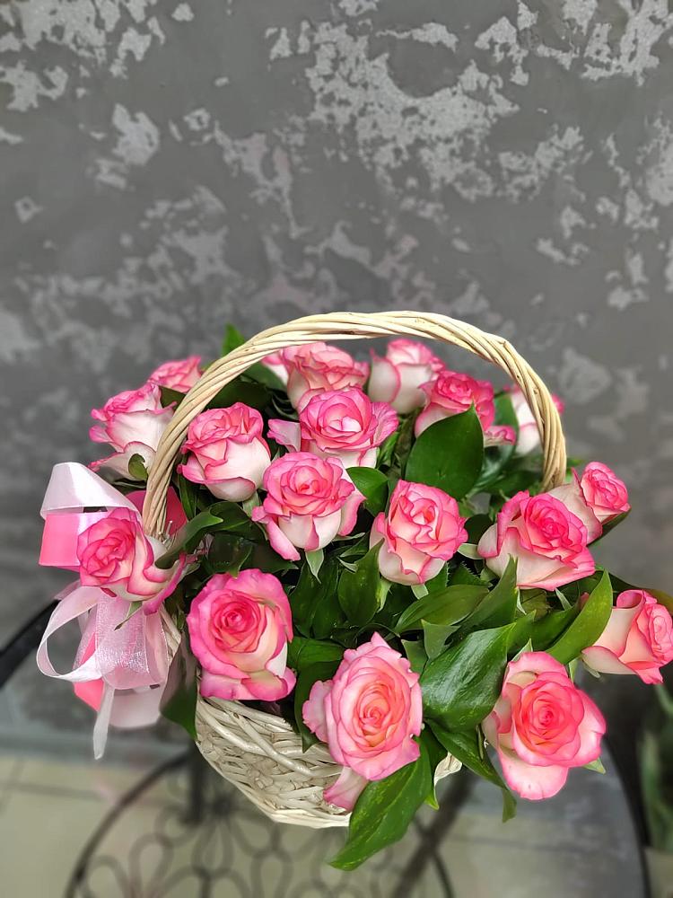 Цветочная композиция из Розы в корзине в Люберцах