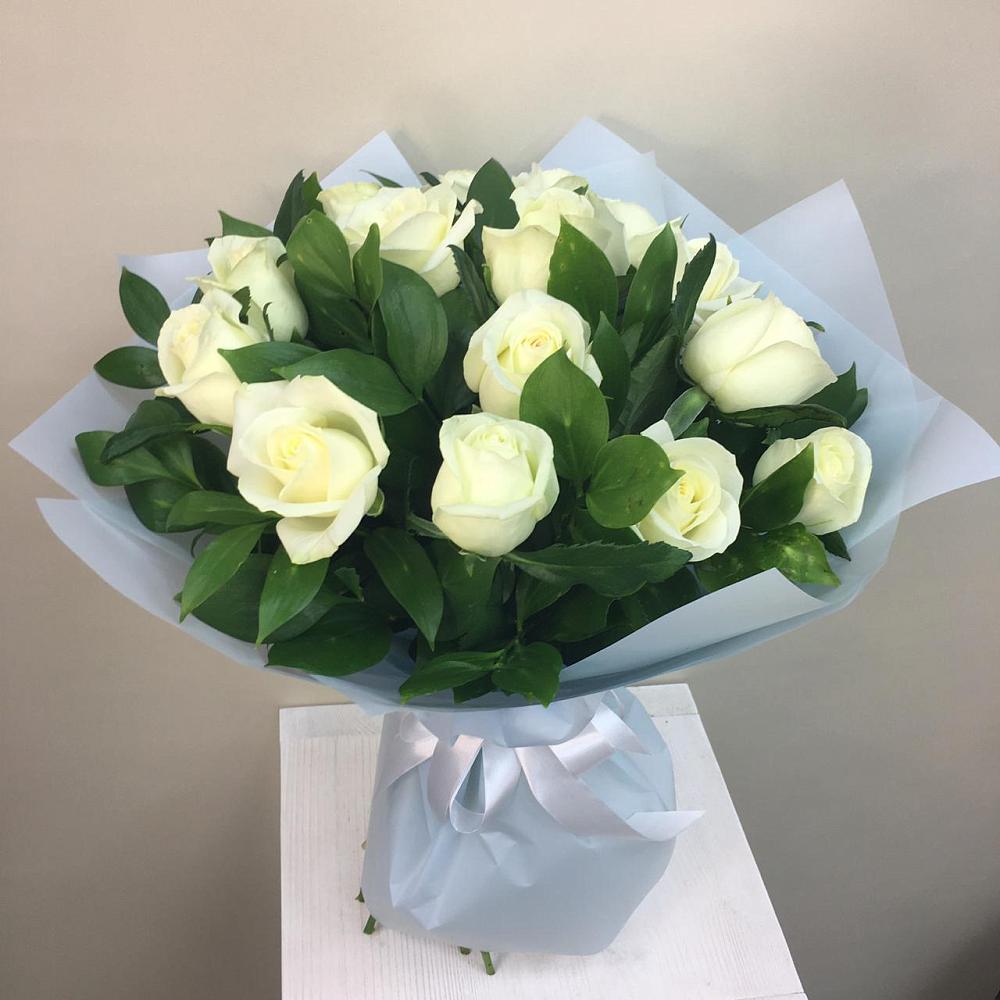 Букет 15 Белых роз Проуд в Люберцах