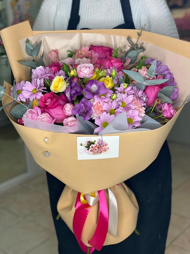 Букет цветов из: Хризантемы, Гвоздики и Альстромерии в Люберцах