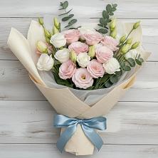 Букет цветов из:  Лизиантусы в Люберцах