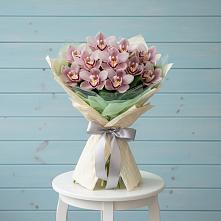 Букет цветов из:  Орхидеи и Розы #REPLACE_PRED# Люберцах