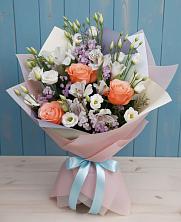 Букет цветов из:  Лизиантусы, Розы, Альстромерии и Гипсофила в Люберцах