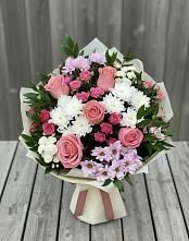 Букет цветов из:  Альстромерии, Гвоздики, Розы и Хризантемы в Люберцах