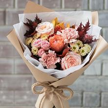 Букет цветов из:  Гвоздики, Хризантемы и Розы в Люберцах