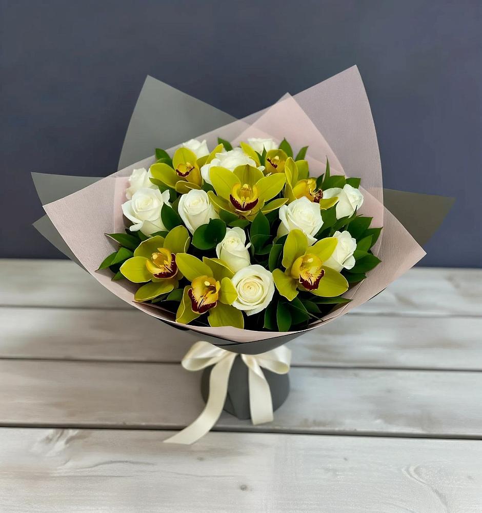 Букет цветов из: Орхидеи и Розы в Люберцах