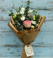 Букет цветов из:  Розы и Лизиантусы в Люберцах
