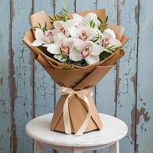 Букет цветов из:  Орхидеи и Розы в Люберцах