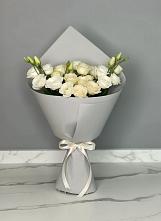 Букет цветов из:  Розы и Лизиантусы в Люберцах